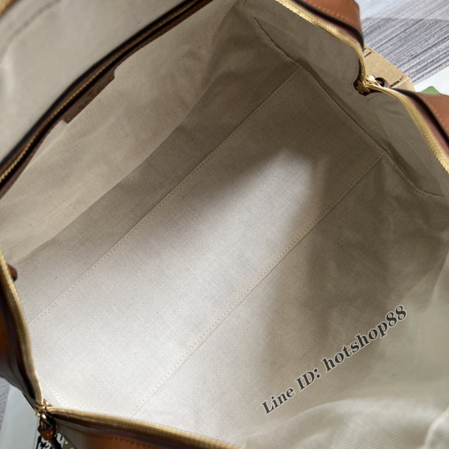 Gucci官網新款壓花G全皮肩背女包 古馳GG絎縫皮革手提包702242 gqy4630